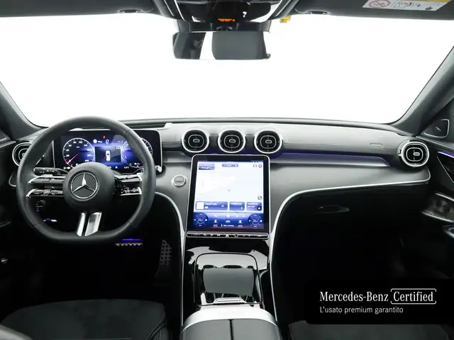 Mercedes-Benz C-Class view 9