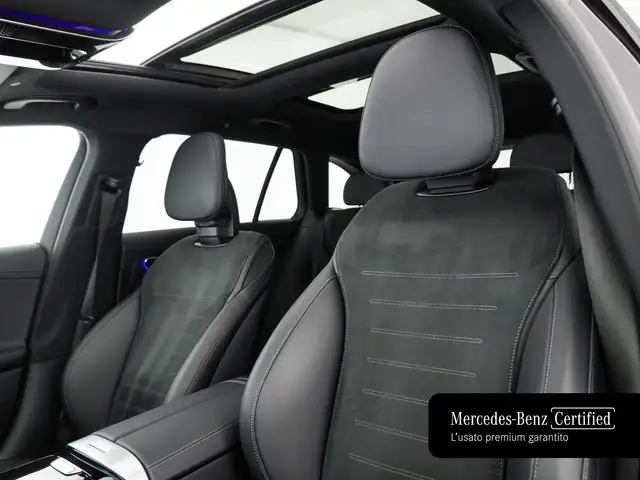Mercedes-Benz C-Class view 13