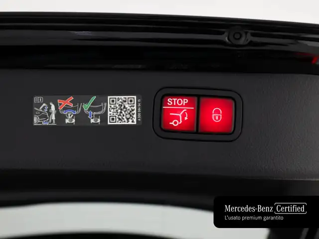 Mercedes-Benz C-Class view 22