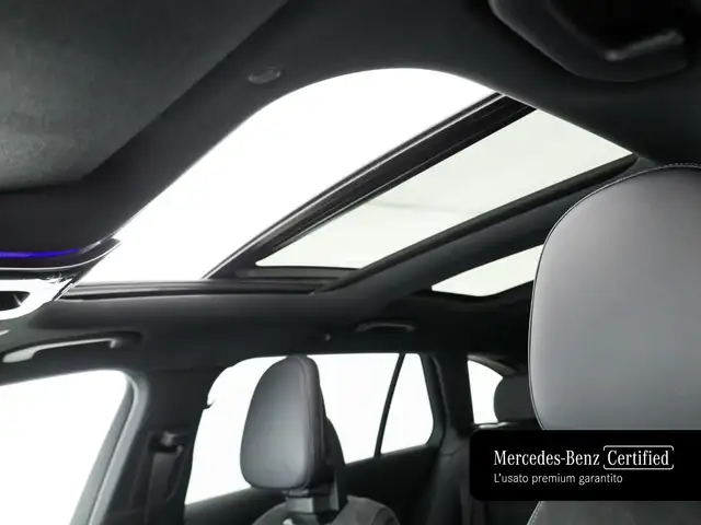 Mercedes-Benz C-Class view 20