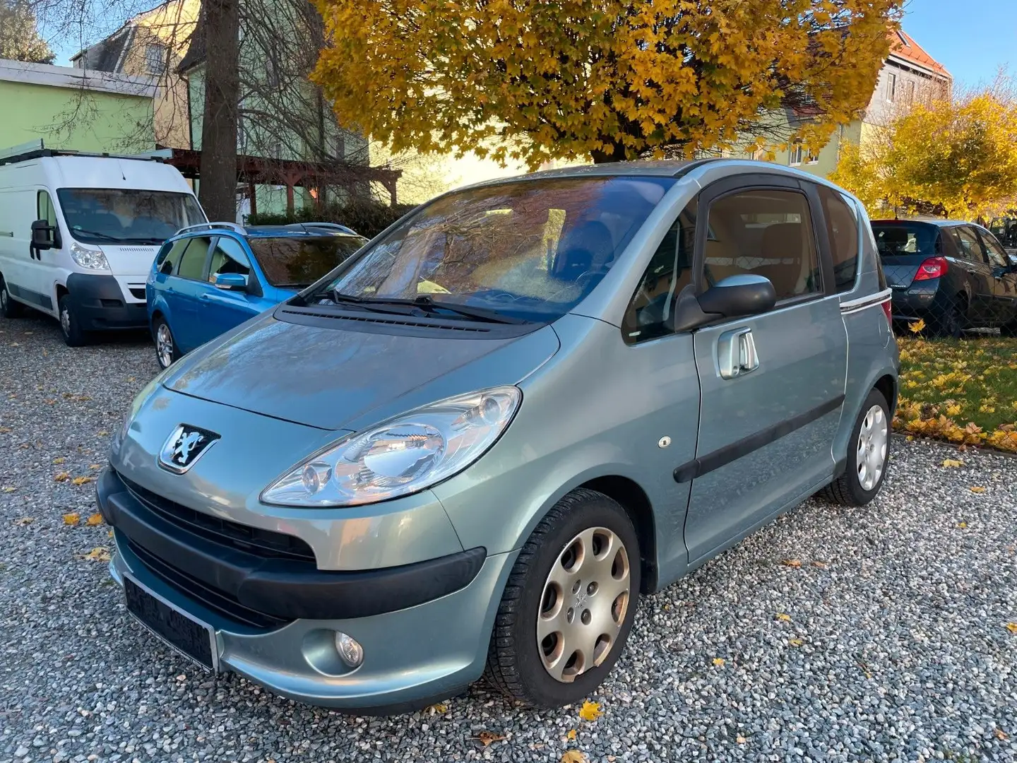 Peugeot 1007 Prémium 75 2-Tronic Grün - 1