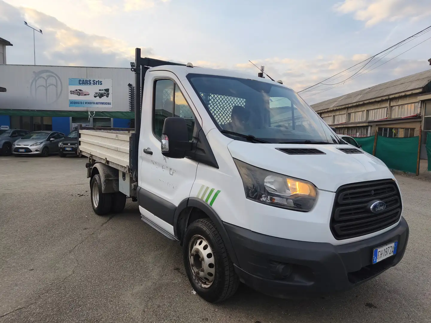 Ford Transit FORD TRANSIT 2.0 TDCI 170CV RIBALTABILE Weiß - 2