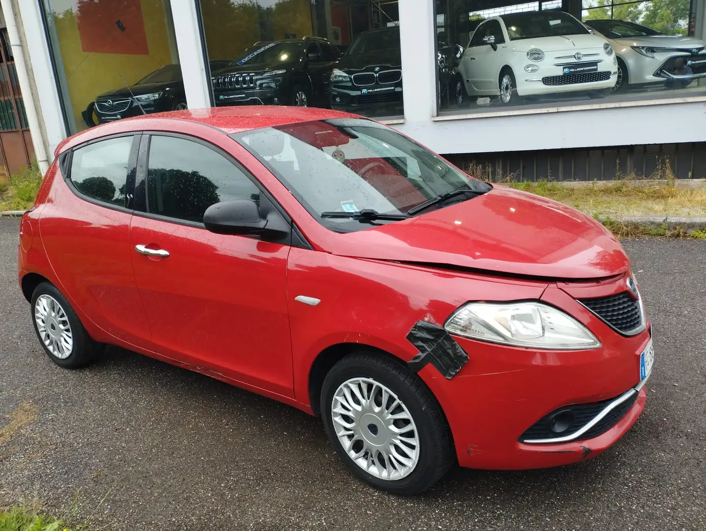 Lancia Ypsilon 1.2 Silver 69cv vettura ideale x neopatentati Rosso - 1