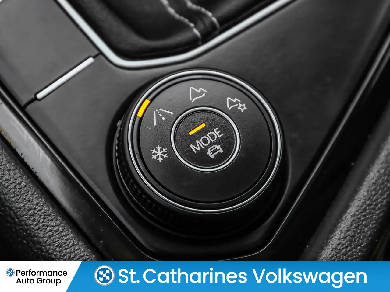 Volkswagen Taos photo Volkswagen Taos