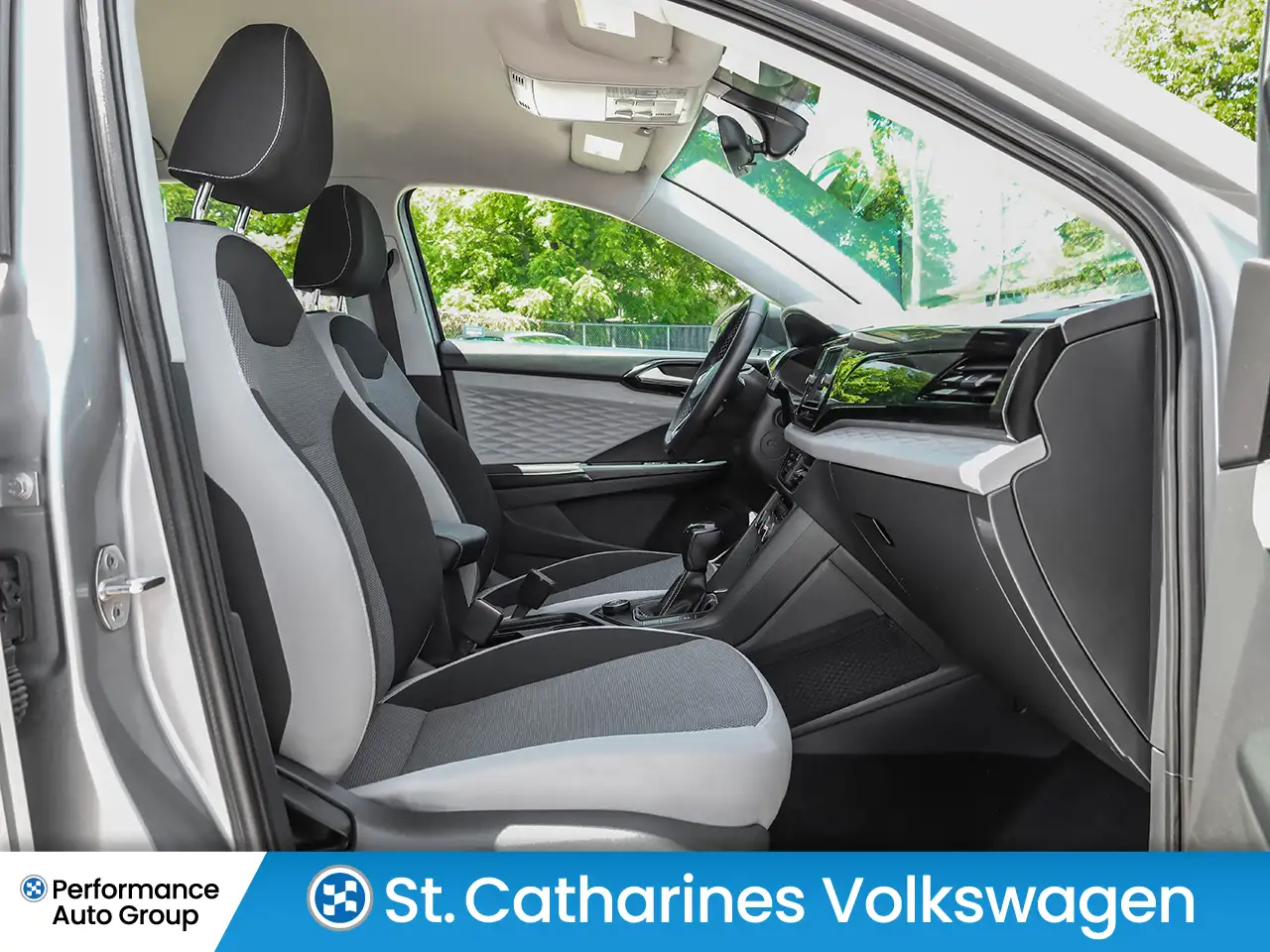 Volkswagen Taos photo Volkswagen Taos