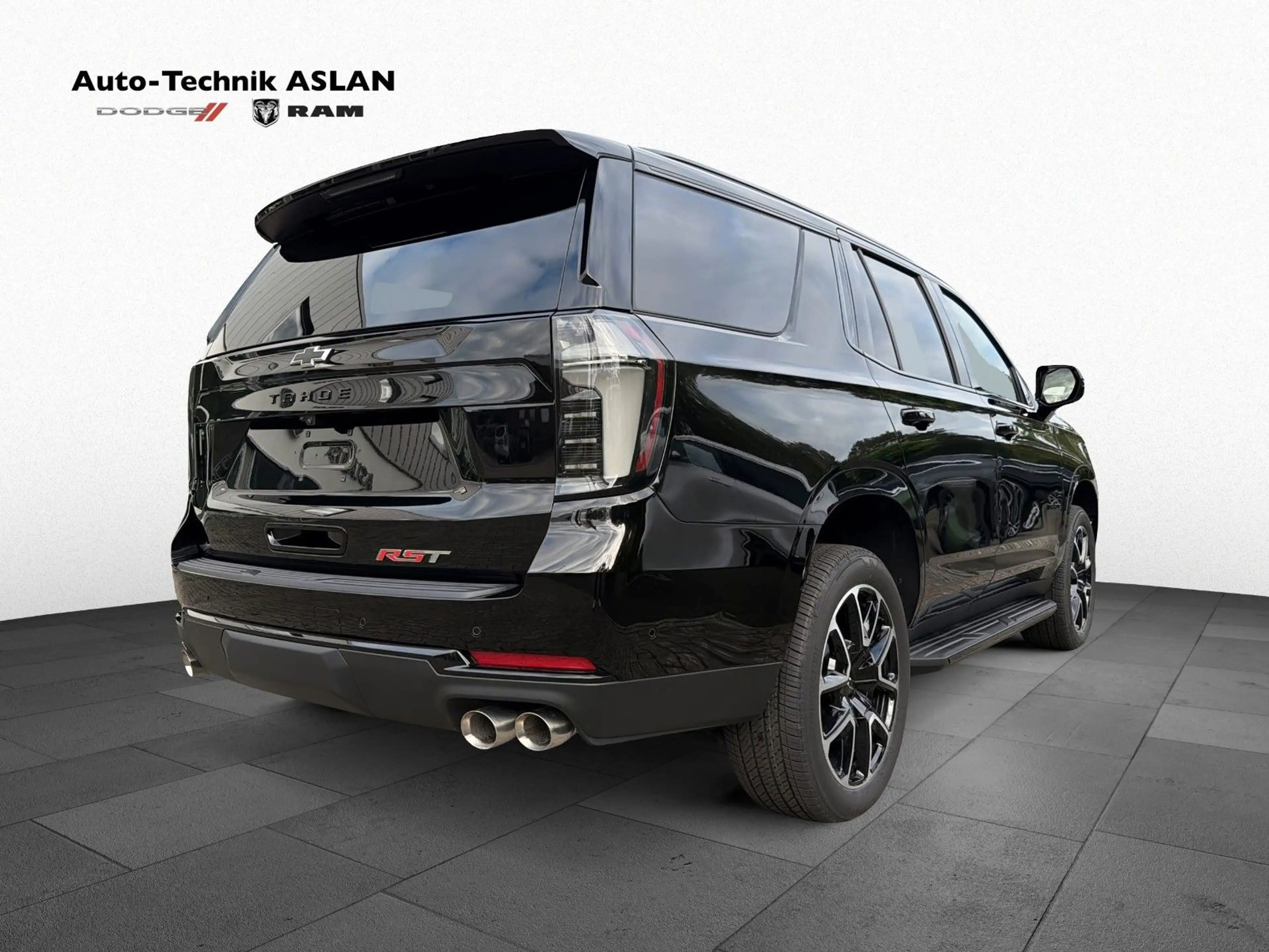 Chevrolet Tahoe RST 4WD MY2026 6,2 L V8 Blackpackage — photo 3