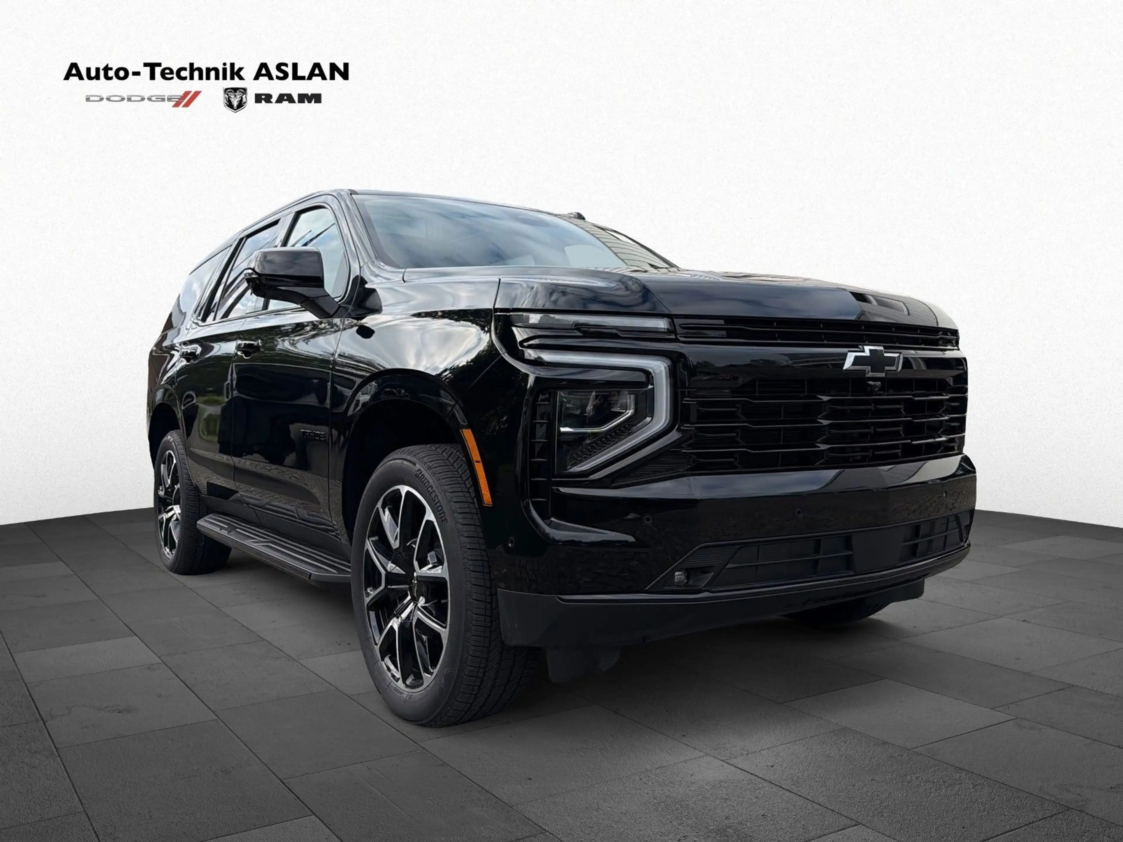 Chevrolet Tahoe RST 4WD MY2026 6,2 L V8 Blackpackage — photo 2