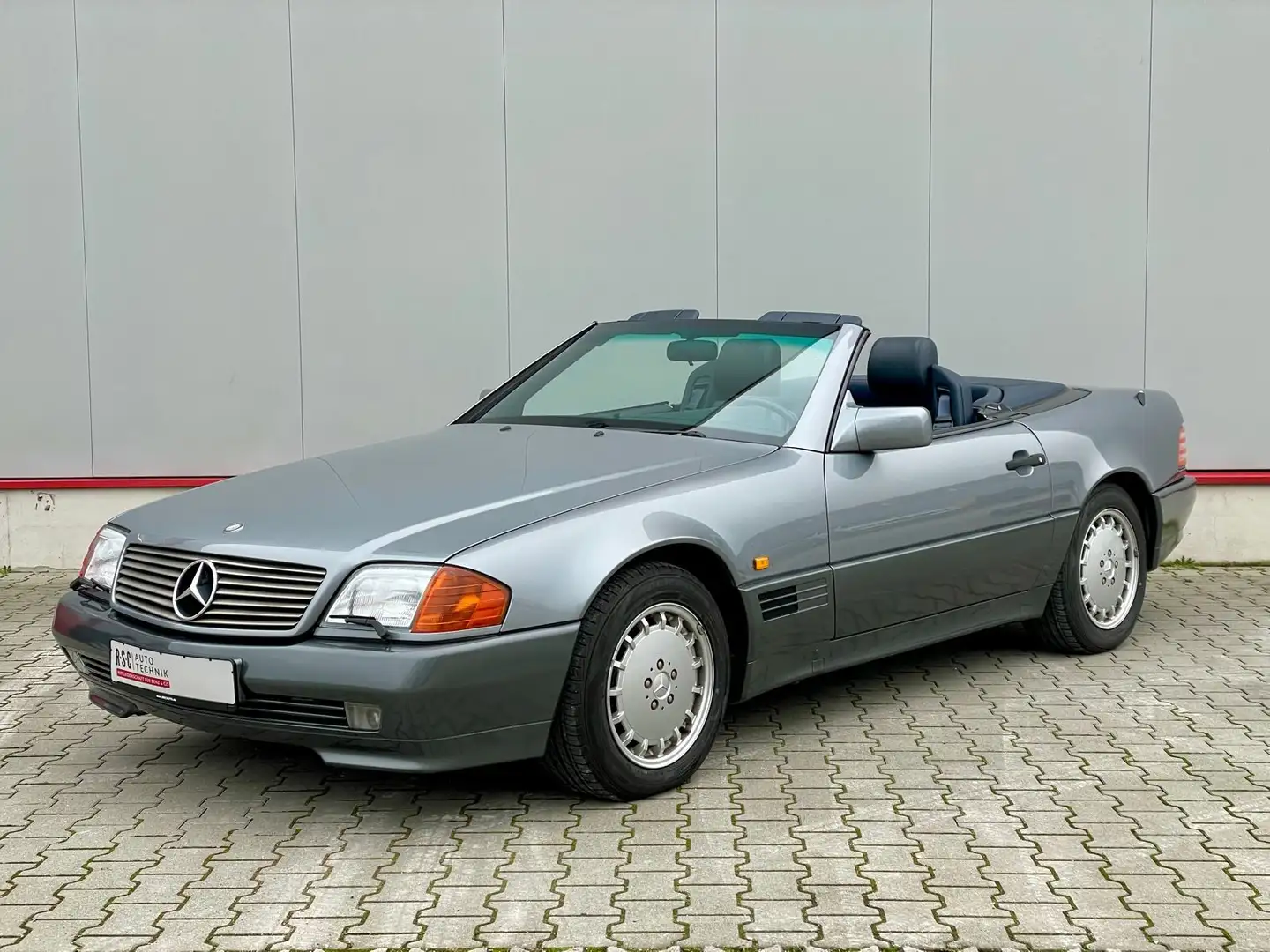 Mercedes-Benz SL 500 500 SL Oldtimer Graumet./Leder und Softtop Blau Gri - 2