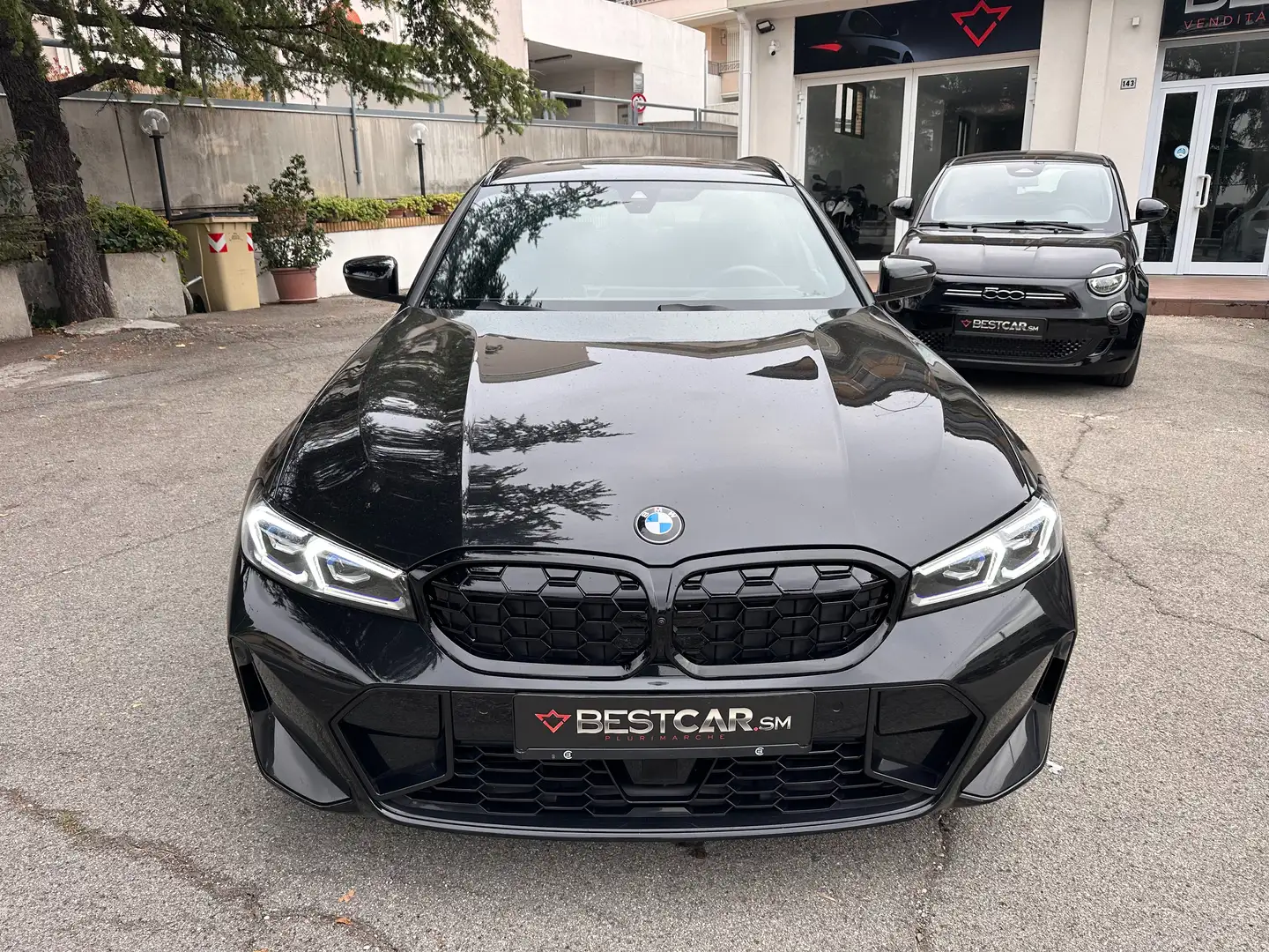 BMW 318 318 d M Sport / R19 / LED MATRIX / G. TRAINO / 320 Nero - 2