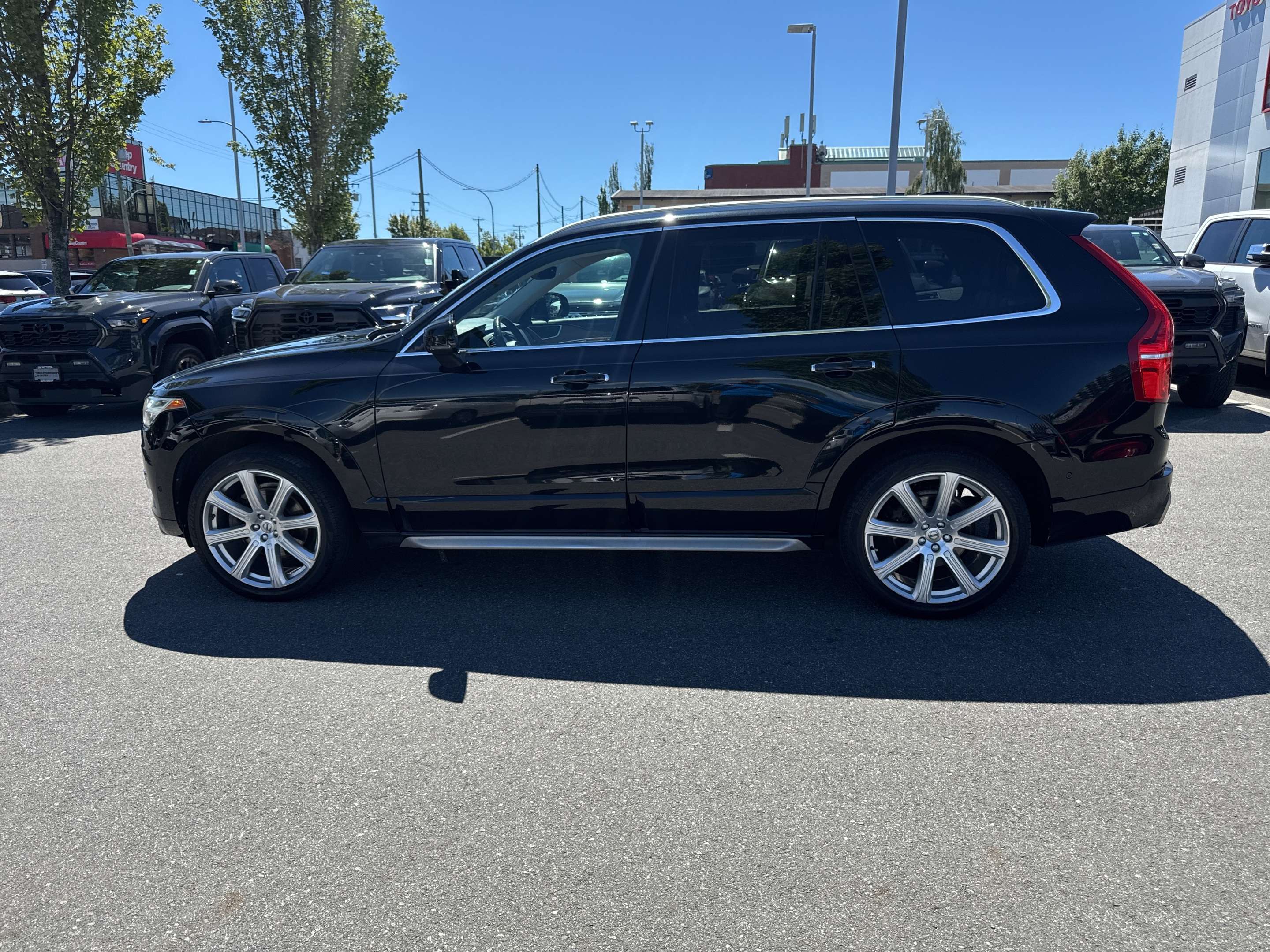 2016 Volvo XC90 AWD 5dr T6 Inscription | 3 Row Luxury SUV | alt 2