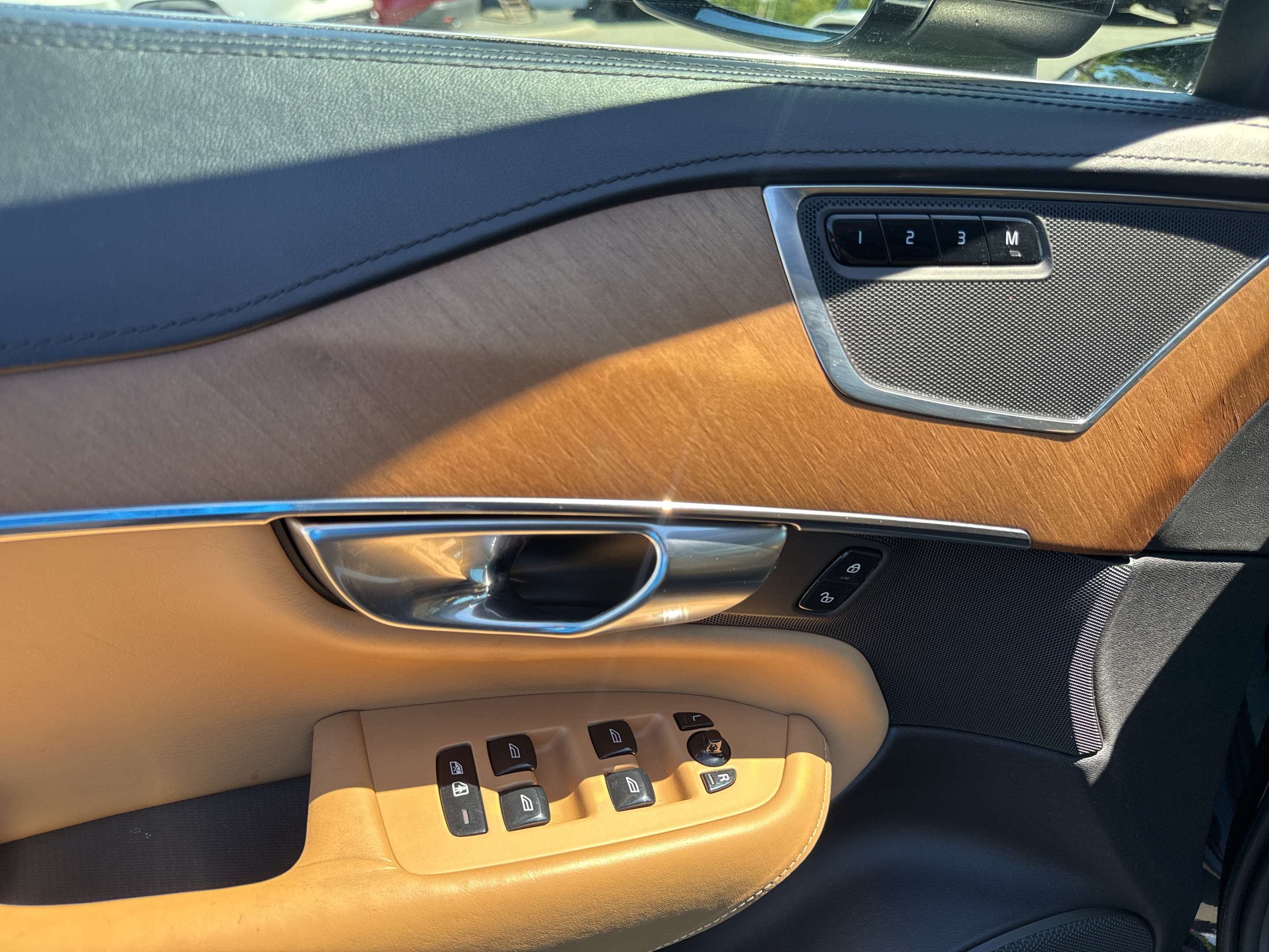 2016 Volvo XC90 AWD 5dr T6 Inscription | 3 Row Luxury SUV | thumb 16
