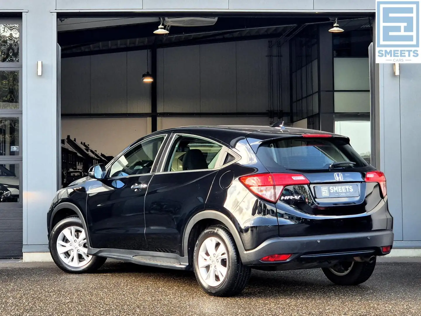 Honda HR-V 1.5 i-VTEC Elegance |Navi|Climate|PDC|Cruise|Lmv Zwart - 2