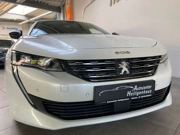 SW Hybrid 225 Allure AHK Navi 180°Kamera