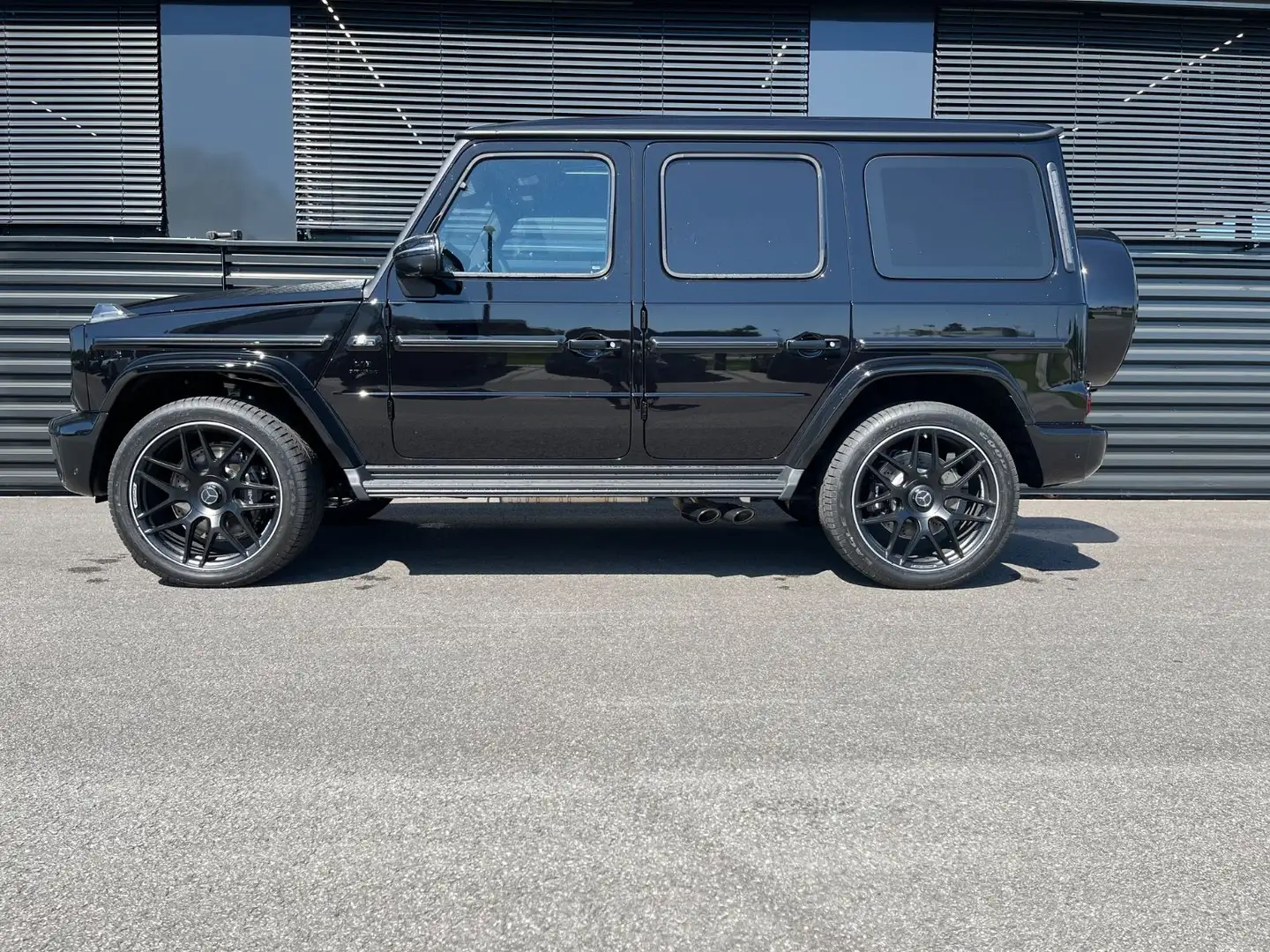 Mercedes-Benz G 63 AMG FACELIFT-VOLL-SOFORT !!! Noir - 1