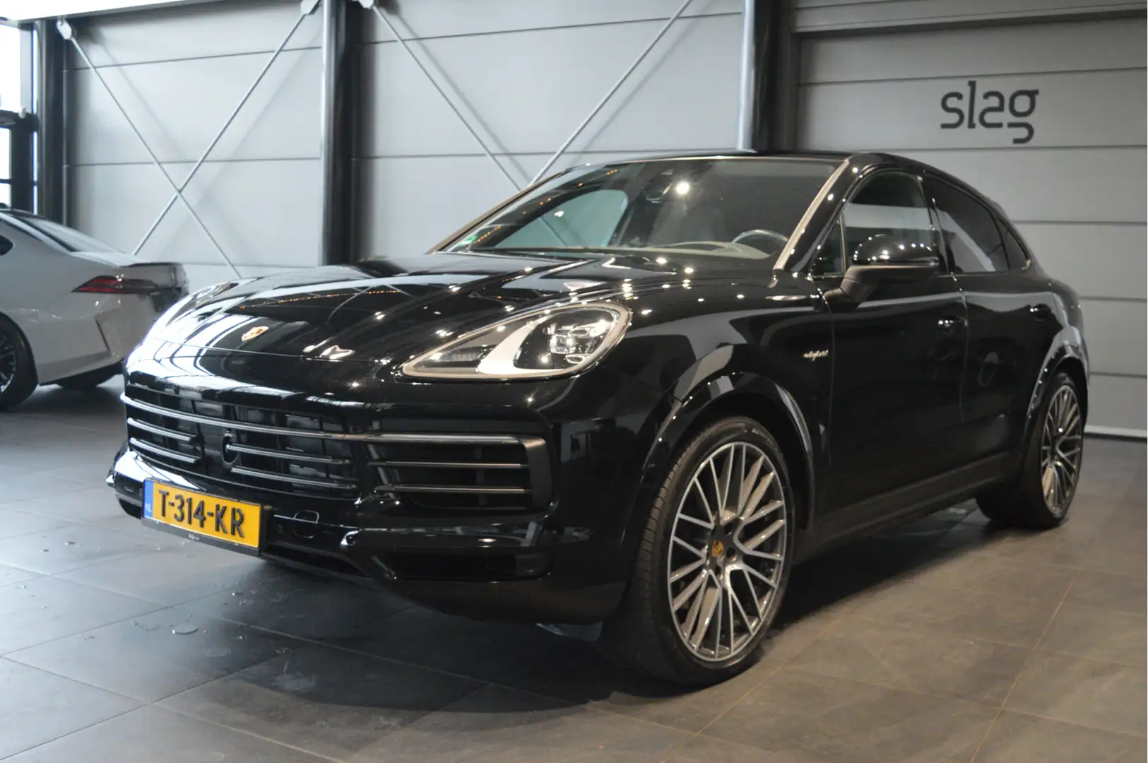 Porsche Cayenne Coupé 3.0 E-Hybrid Platinum Edition Bose pano trek Noir - 2