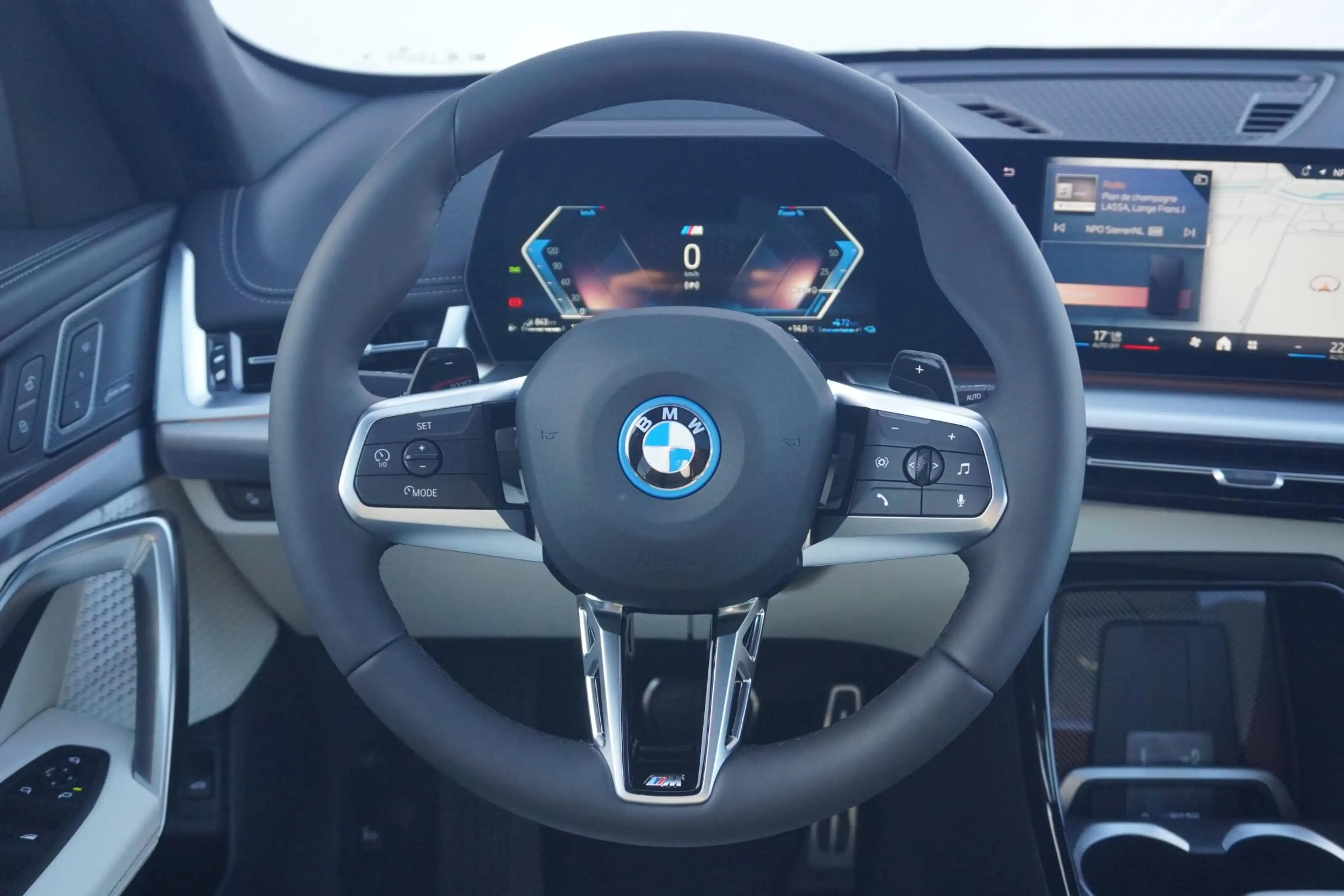 BMW X1 xDrive25e | — photo 9