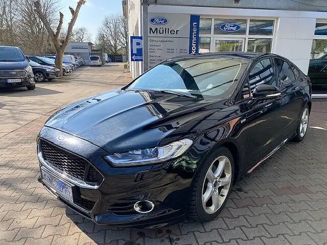 Ford Mondeo 5-Türer 1.5I, ST-Line,LED,Winterpaket,Teilleder