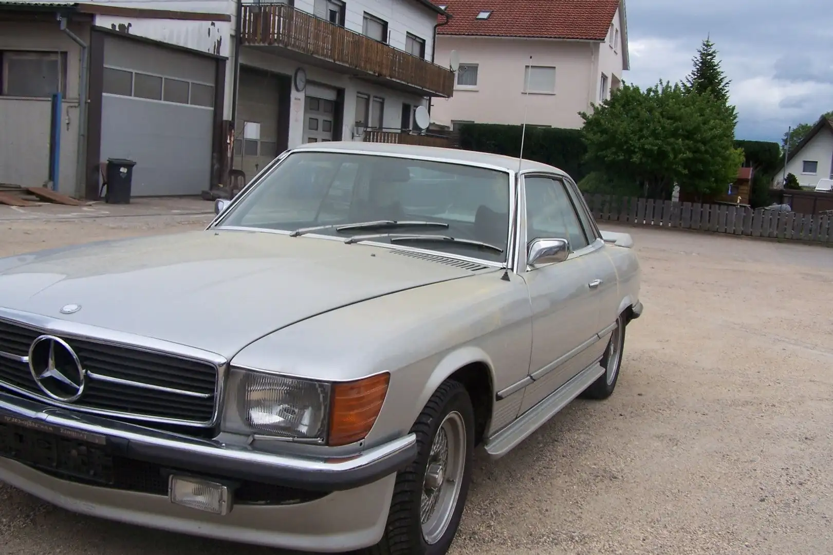 Mercedes-Benz 350 SLC Silber - 2