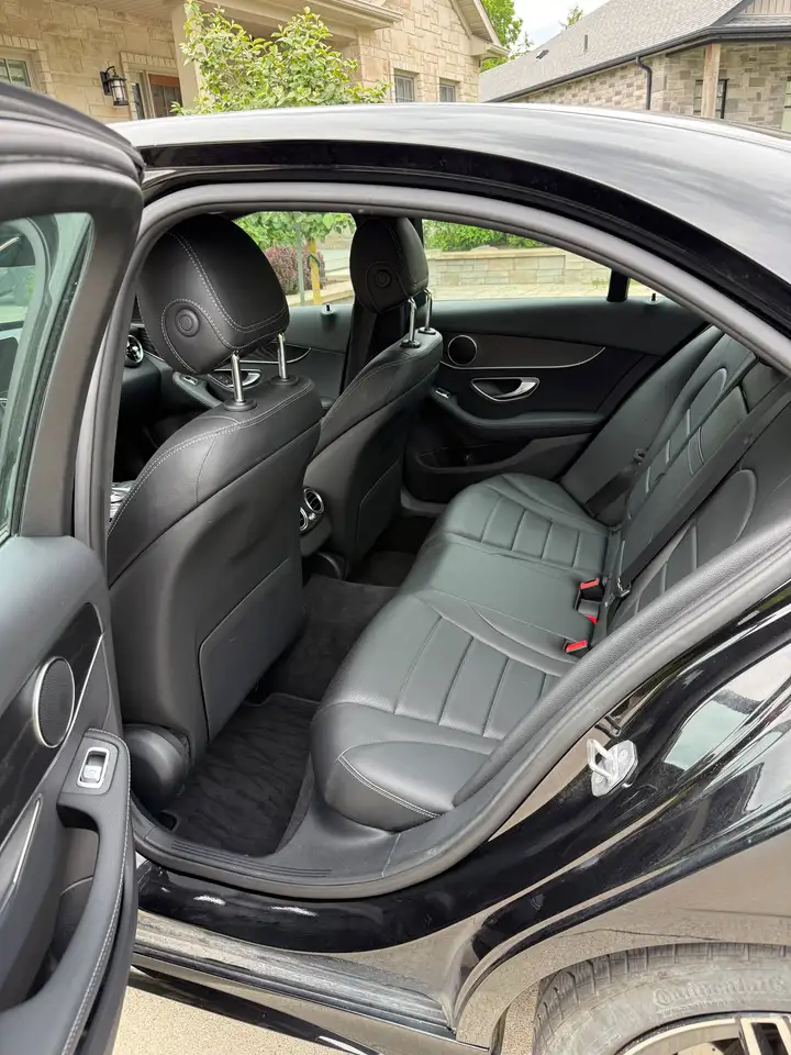 Mercedes-Benz C-Class photo Mercedes-Benz C-Class