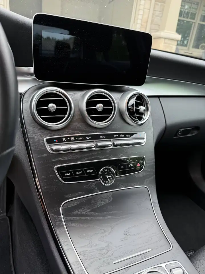Mercedes-Benz C-Class photo Mercedes-Benz C-Class