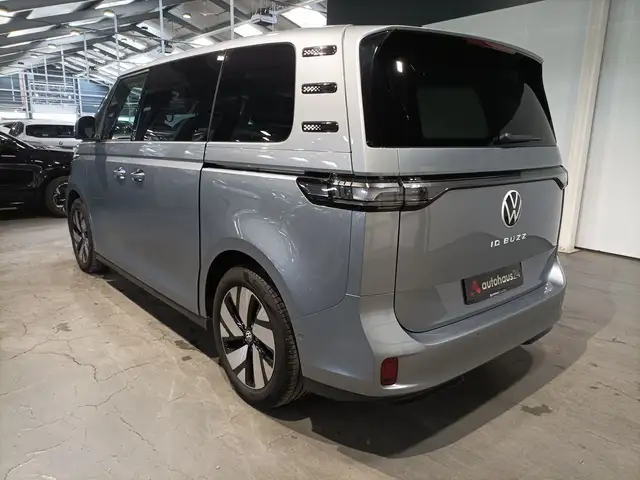 Volkswagen Id. Buzz view 4