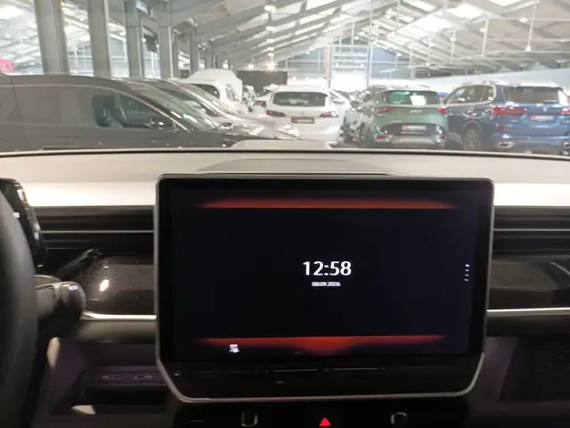 Volkswagen Id. Buzz view 11