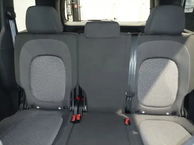 Volkswagen Id. Buzz view 15