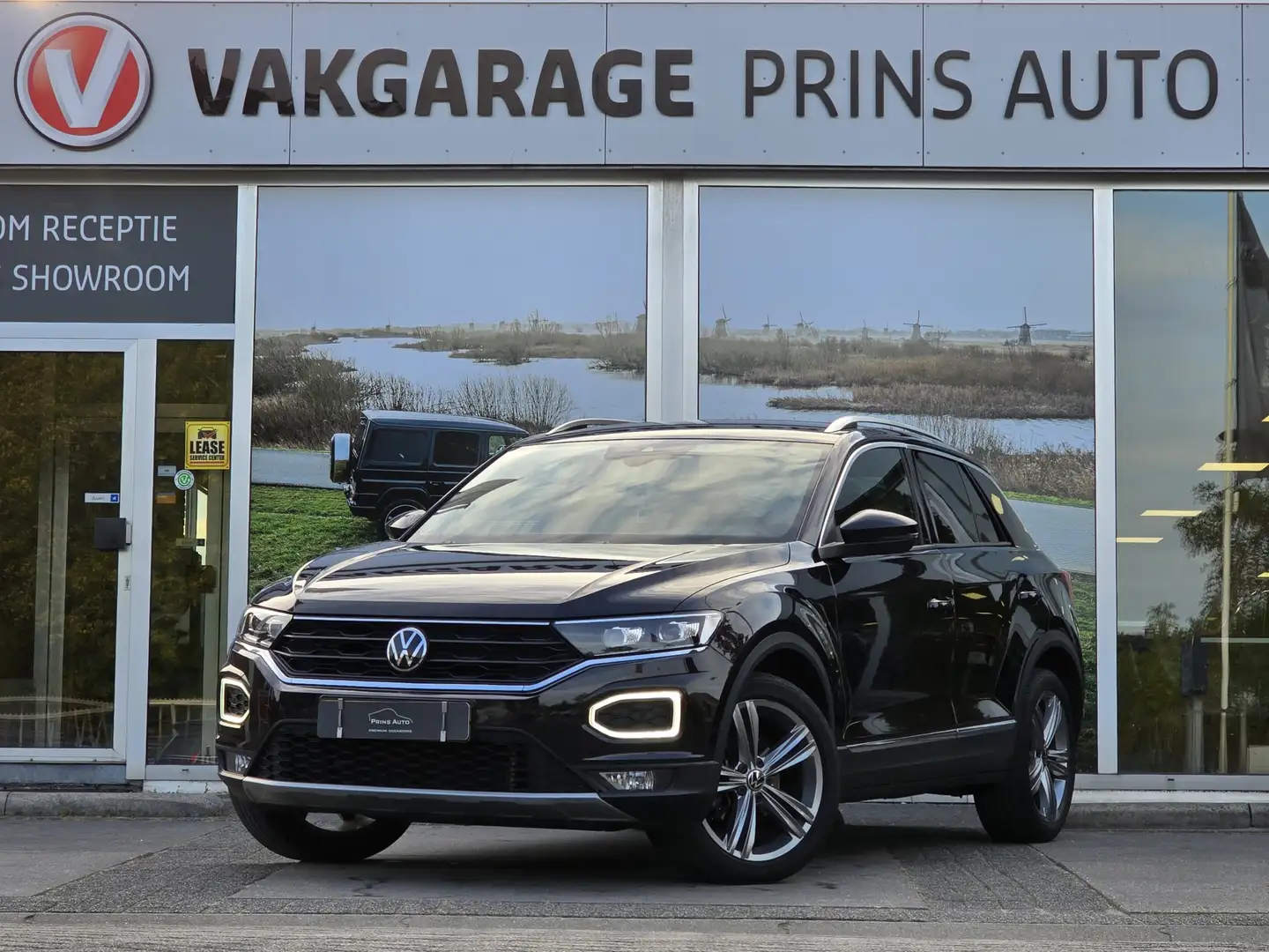 Volkswagen T-Roc 1.5 TSI Sport Business R |DAB|CARPLAY|CAMERA|CRUIS Zwart - 1