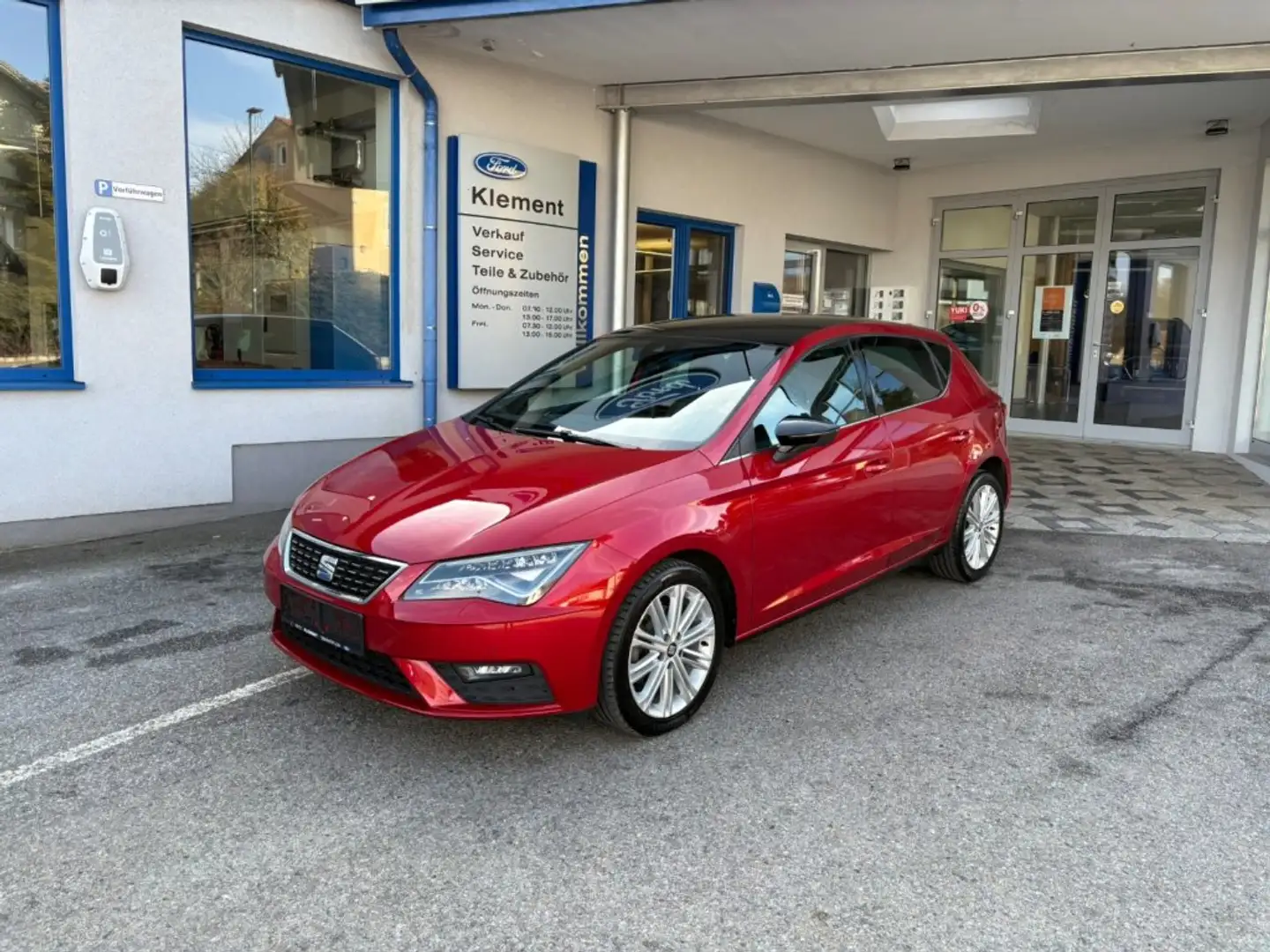 SEAT Leon Xcellence 1.6 Diesel Rot - 1