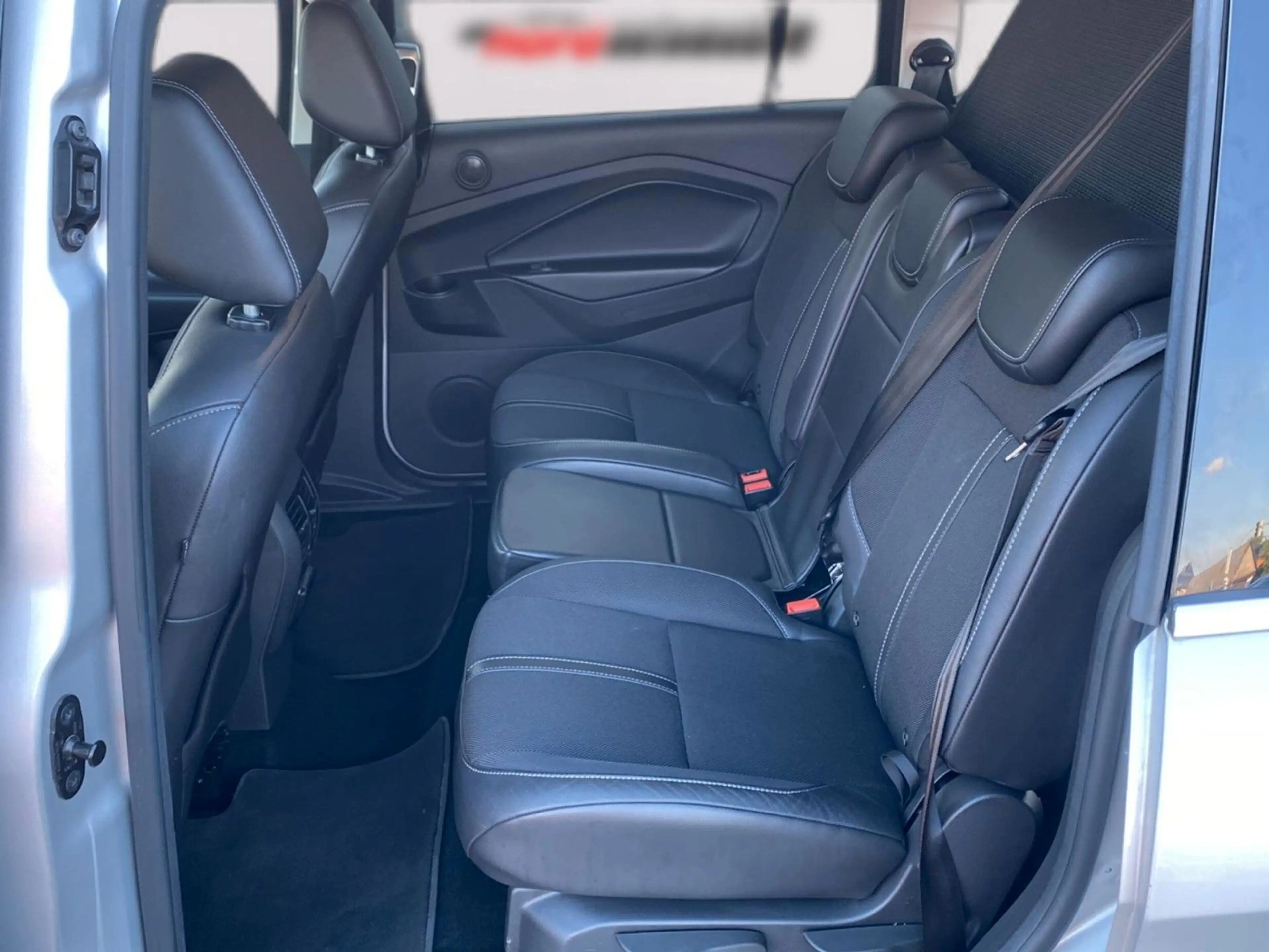 Ford Grand C-Max Titanium |||| Top Ausstattung |||| — photo 11