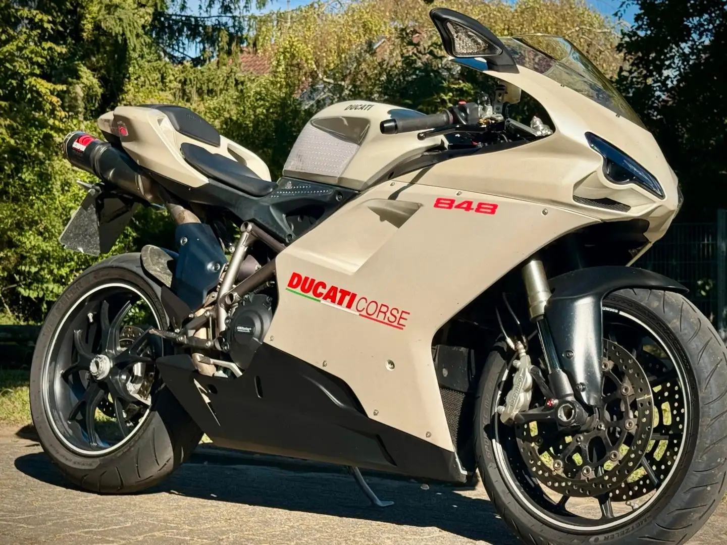 Ducati 848 Corse Design Grau - 1