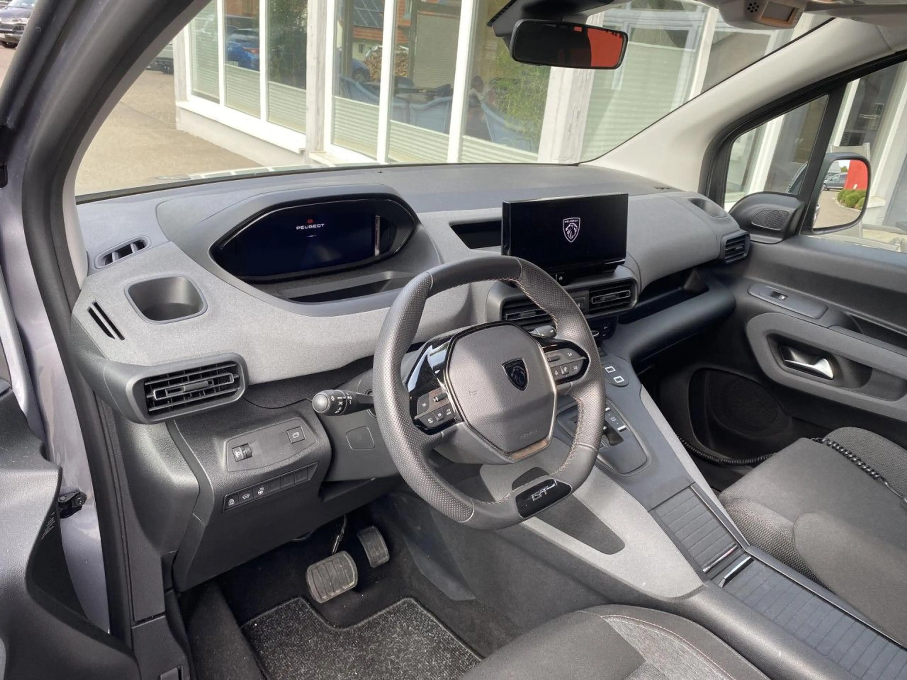 Peugeot Rifter GT L2 Vorführwagen mit Heckeinstieg Navi — photo 12