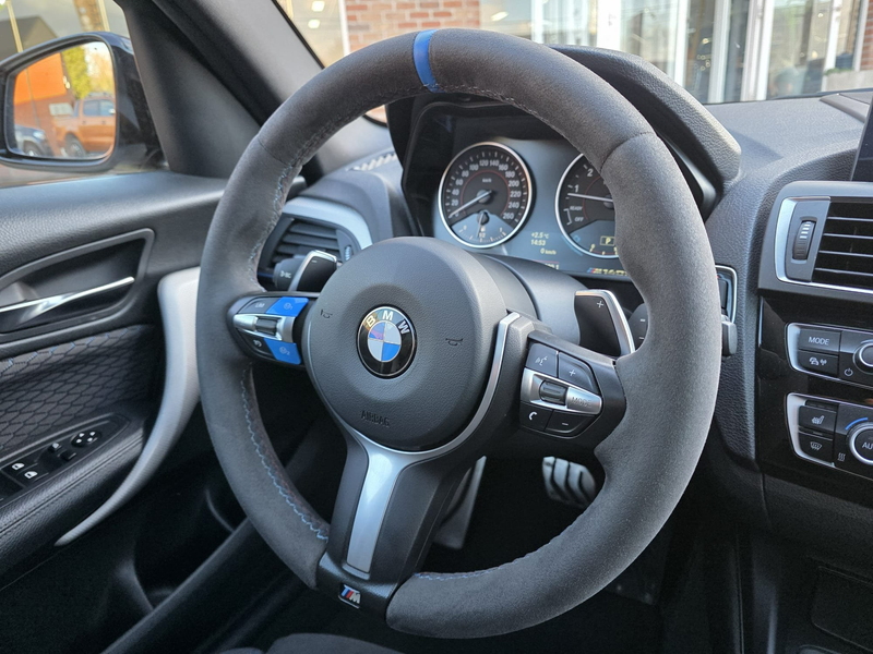 BMW 140 i M XDRIVE SHADOW LINE AUTO PDC NAVI-PRO LED EU6B — photo 5
