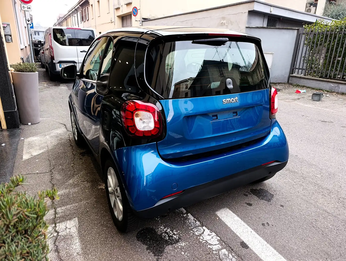 smart forTwo 1.0 Prime 71cv twinamic solo Km 22.689 Blau - 2