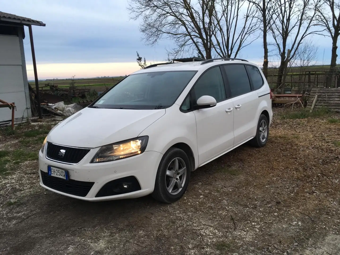 SEAT Alhambra 2.0 tdi cr Reference dsg Biały - 2