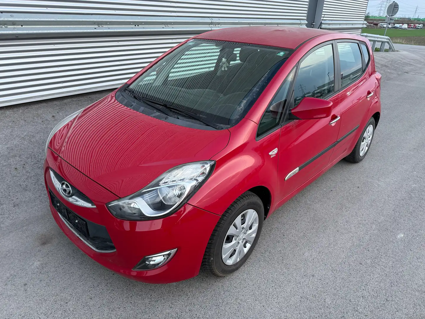 Hyundai iX20 1,4 CVVT Europe ID:99 Rot - 1