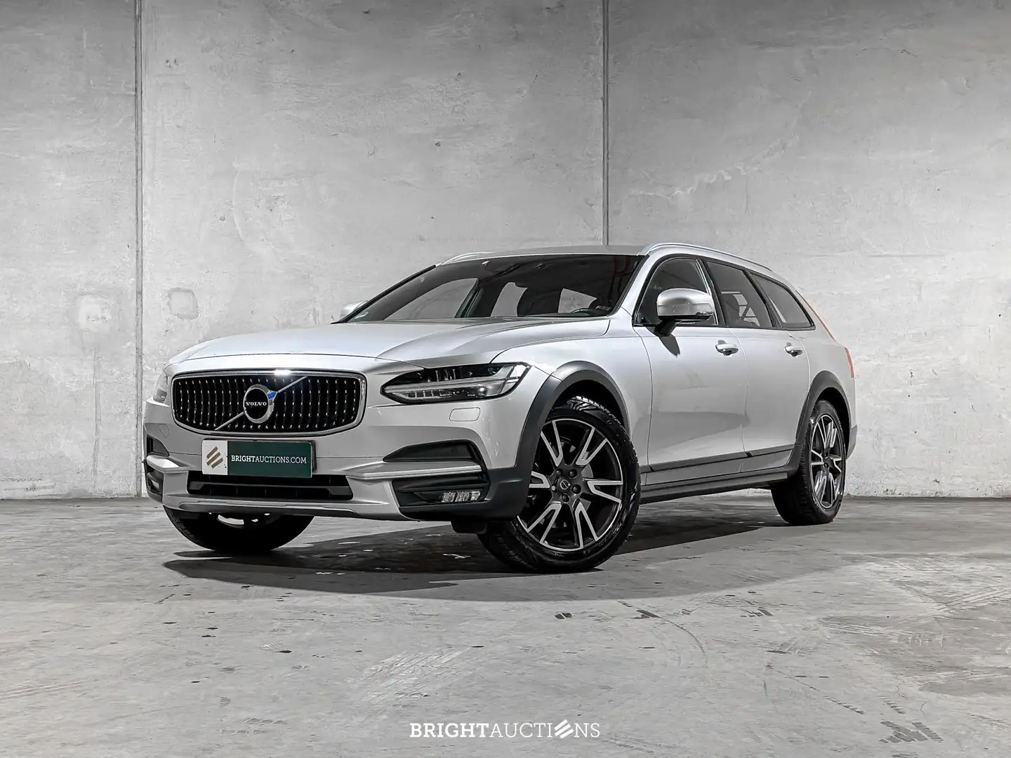Volvo V90 Cross Country 2.0 T5 Pro Argent - 1
