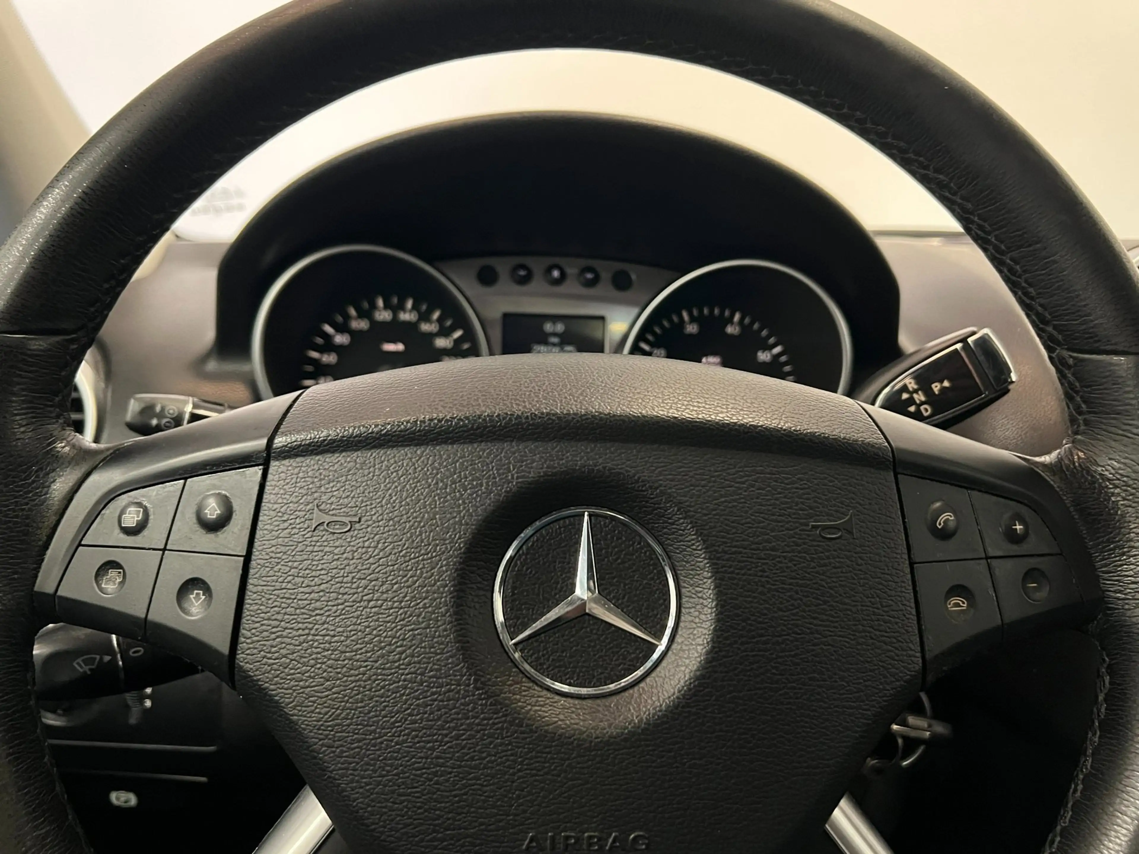 Mercedes-Benz ML 350 M-klasse / AMG / Schuifdak / Harman / Xenon — photo 11