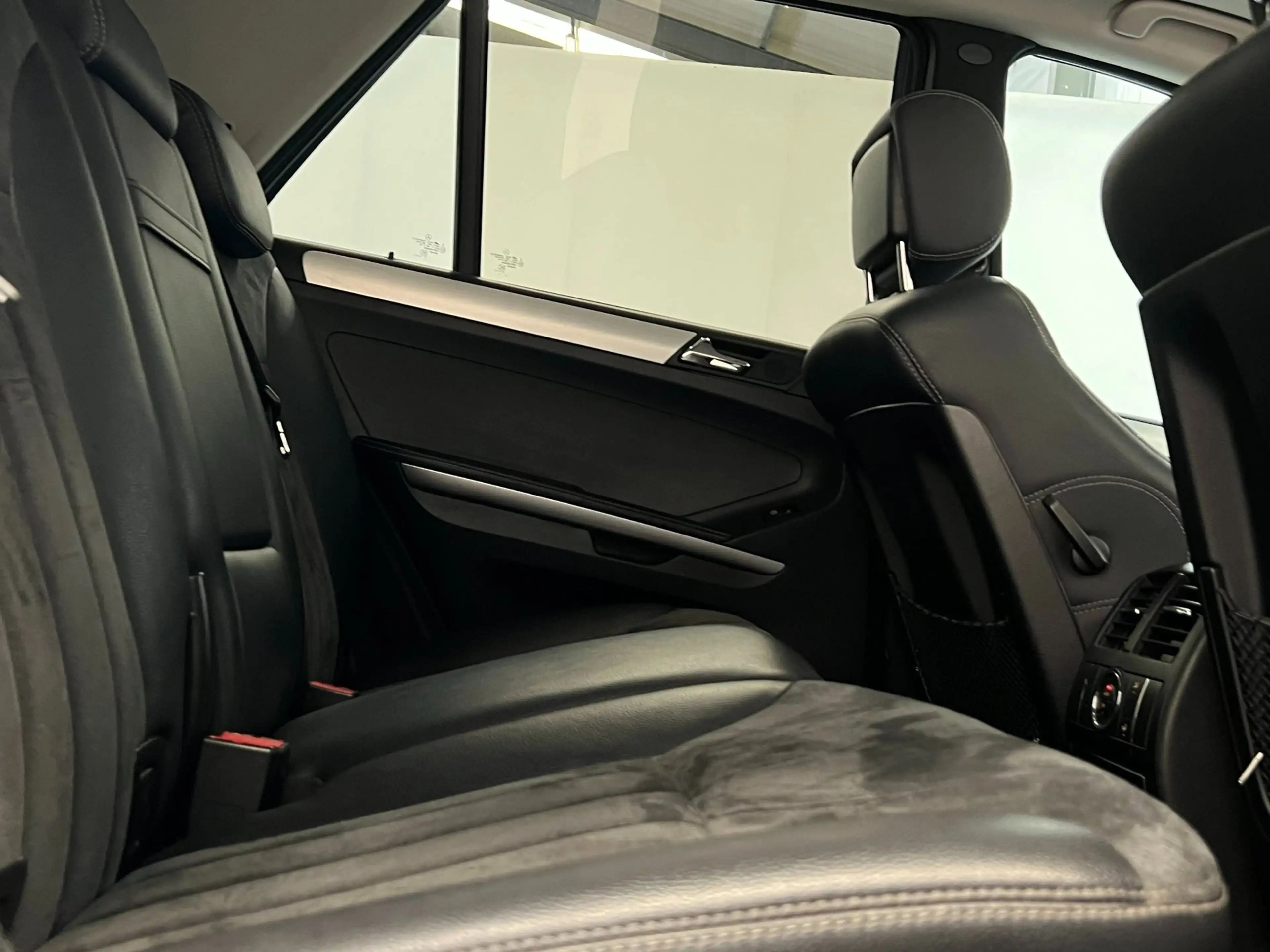 Mercedes-Benz ML 350 M-klasse / AMG / Schuifdak / Harman / Xenon — photo 8