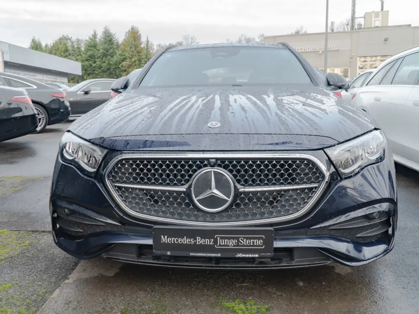 Mercedes-Benz E 300 de T AMG-Sport/360/Pano/AHK/Night/Distr/19 - 2