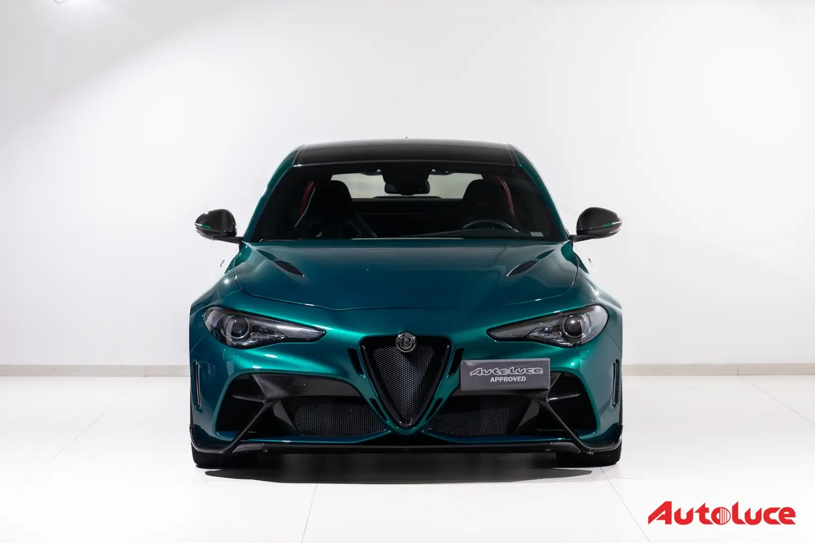 Alfa Romeo Giulia GTAm | 1 di 500 | Italiana | Verde Montreal Verde - 2