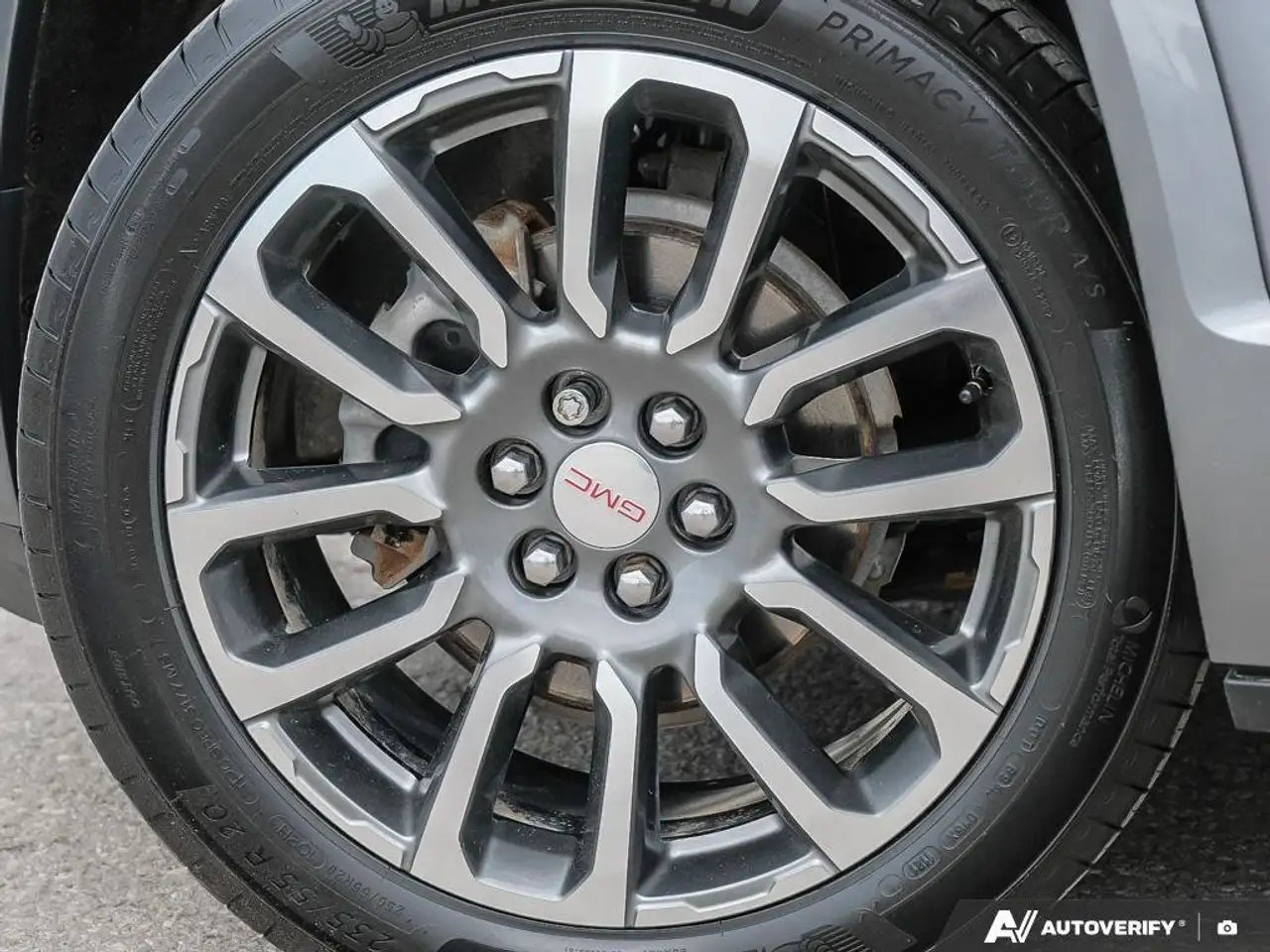 GMC Acadia снимка GMC Acadia