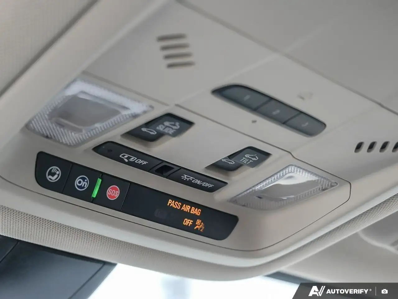 GMC Acadia снимка GMC Acadia