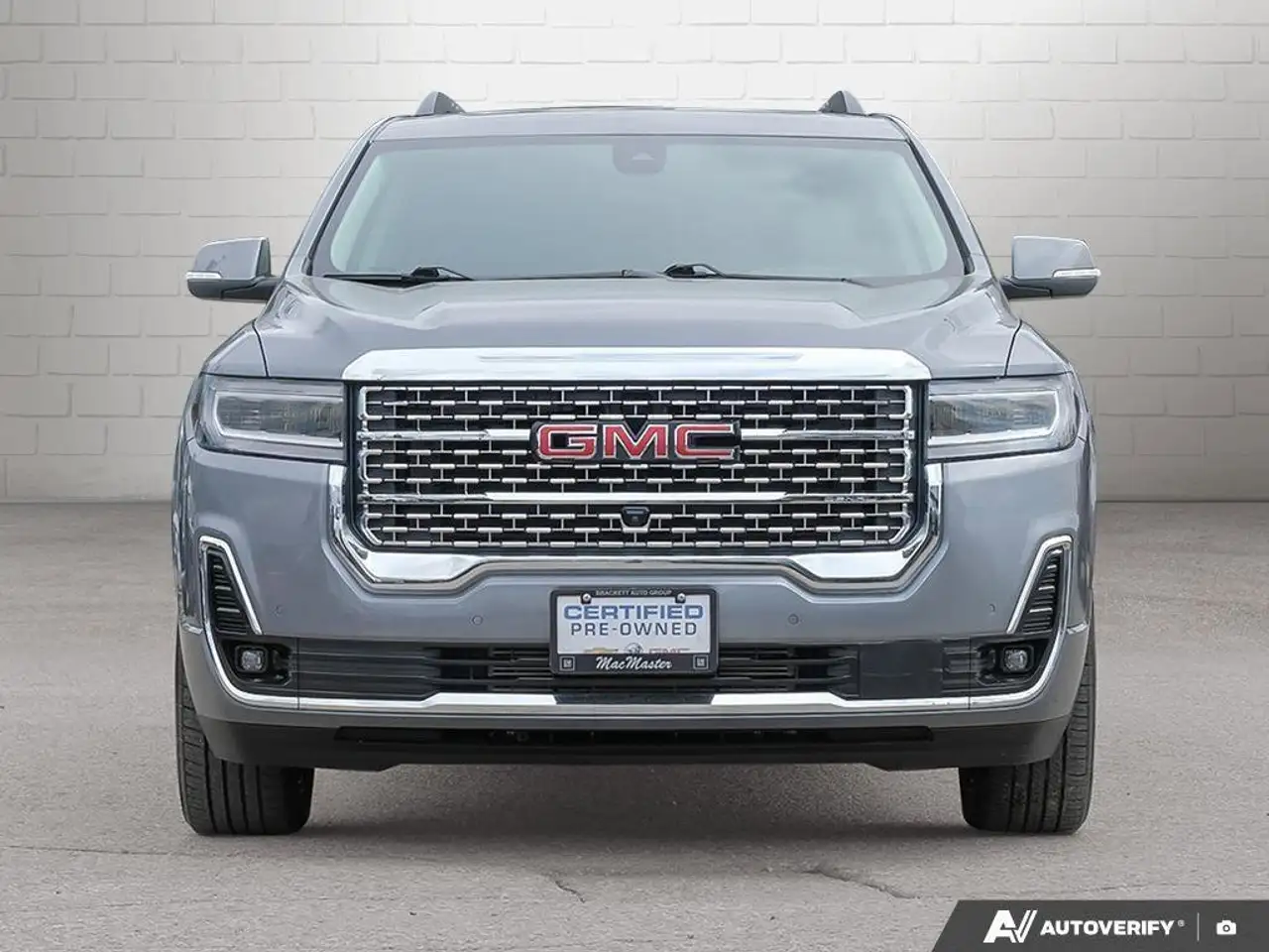 GMC Acadia снимка GMC Acadia