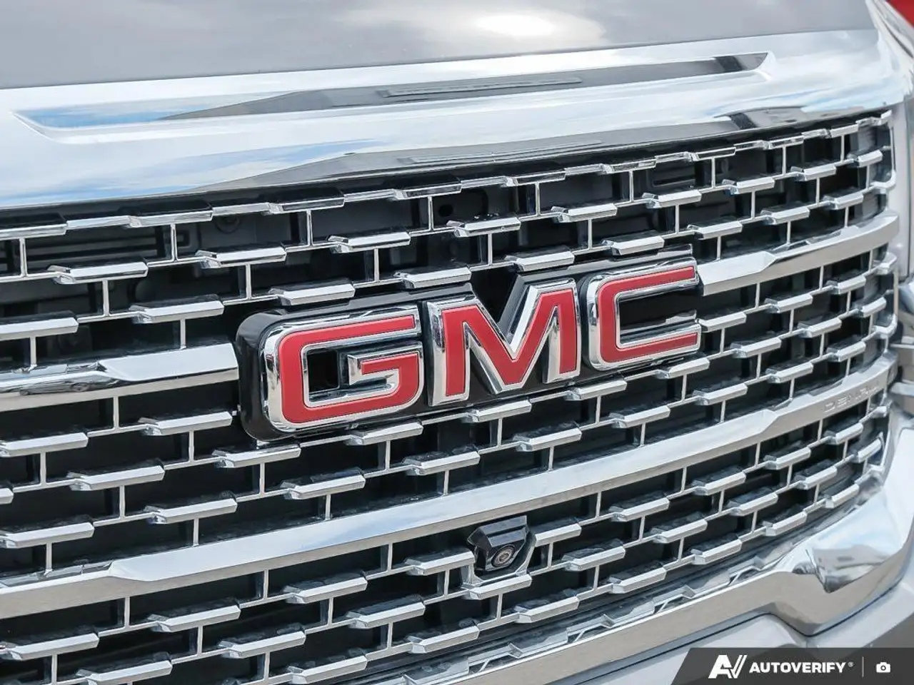 GMC Acadia снимка GMC Acadia