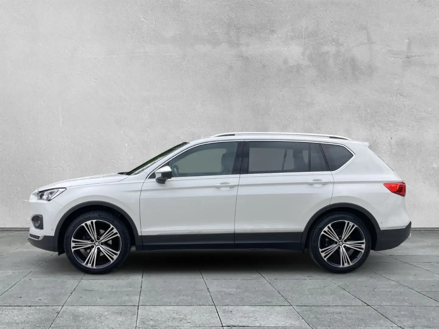 SEAT Tarraco XCELLENCE 1.5 TSI DSG Xcellence +NAVI+LED+AHK+SHZ+ Weiß - 2