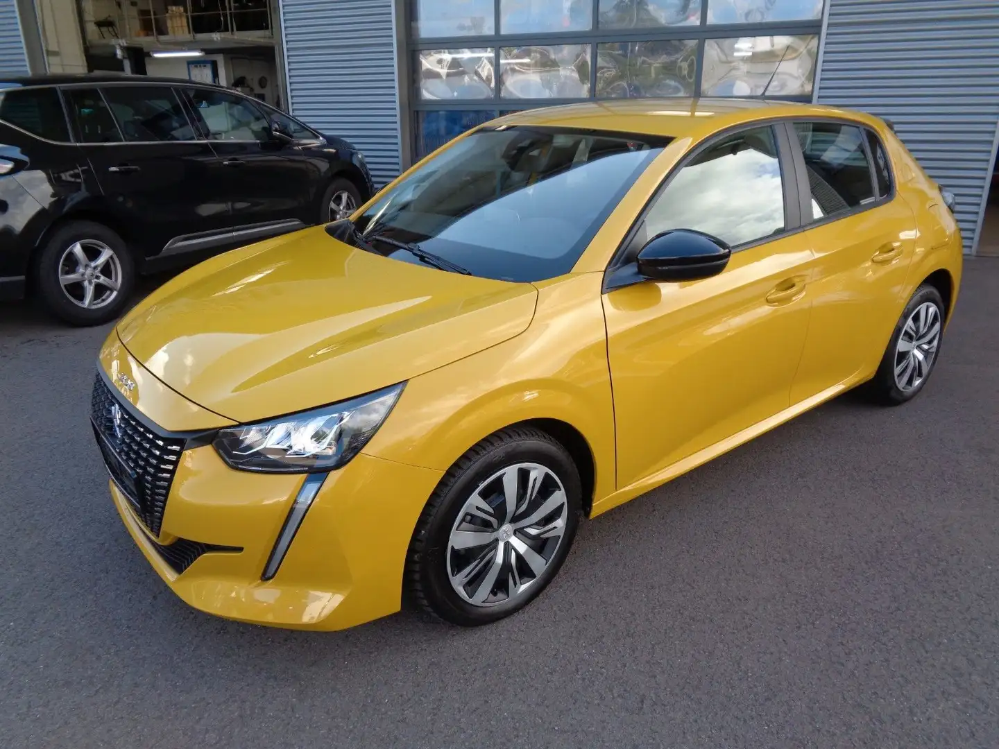 Peugeot 208 Active Pack Giallo - 1