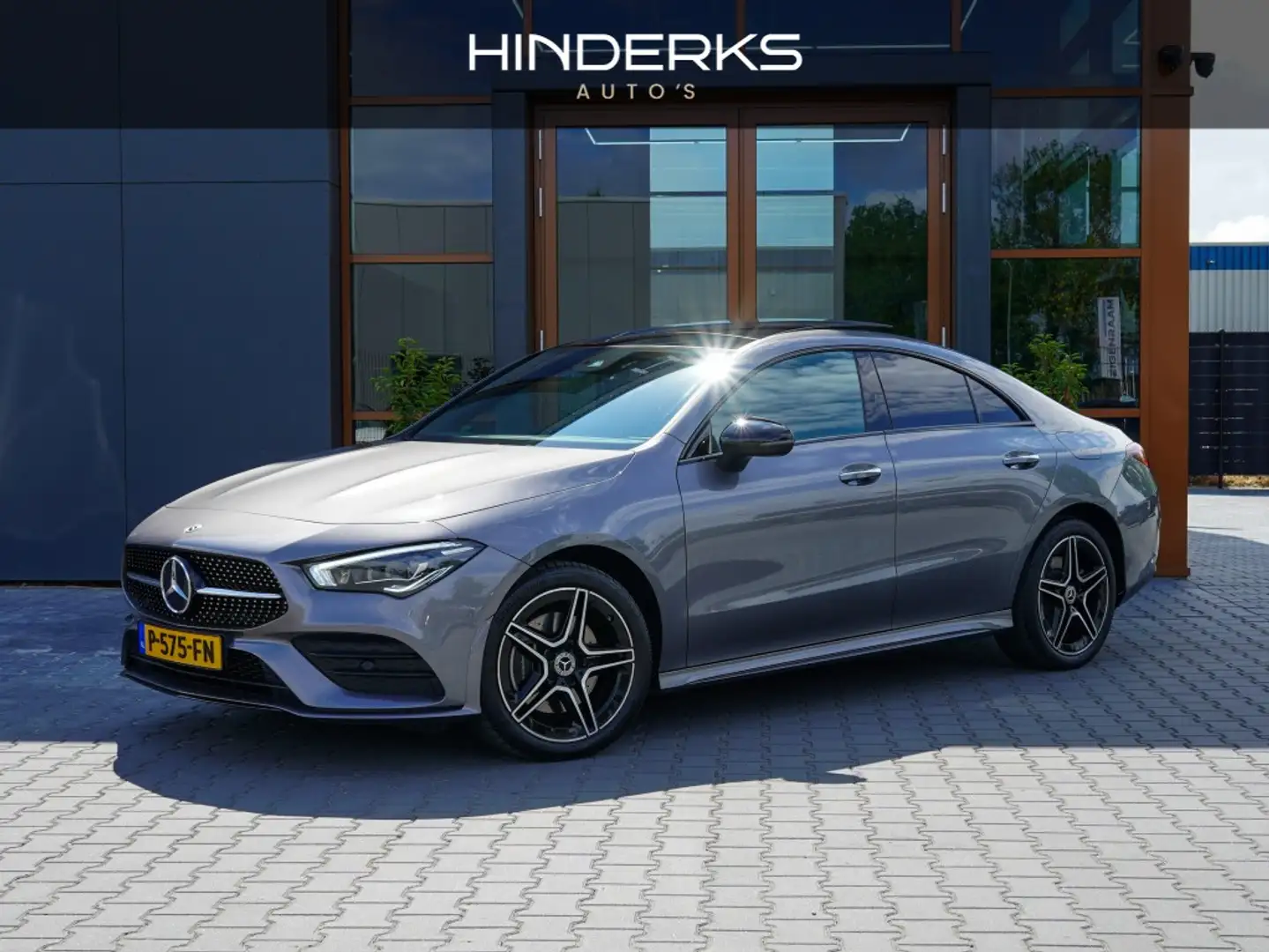 Mercedes-Benz CLA 250 e Bns Sol AMG Ld | Pano | Sfeer | Multibeam Grijs - 1