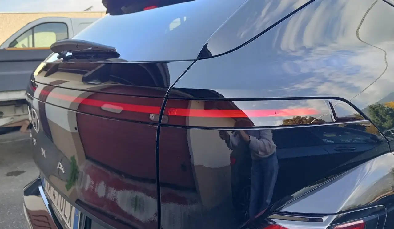 Hyundai KONA MY25 1.0 T-GDI MT 100CV XTech ANCHE GPL CON ROTTAM 12