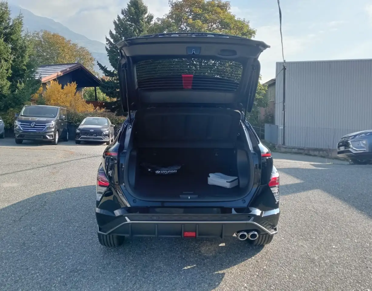 Hyundai KONA MY25 1.0 T-GDI MT 100CV XTech ANCHE GPL CON ROTTAM 9
